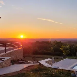 Bed and breakfast Le Petit Nid Du Quercy